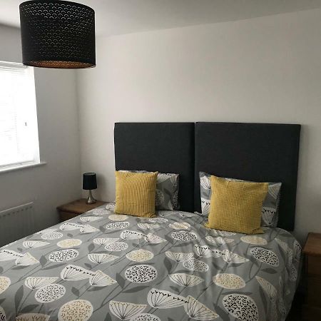 Eastbourne, Sovereign Harbour Holiday Home Экстерьер фото